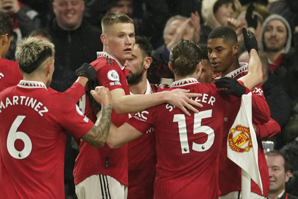 他女性追逐 他女性追逐